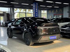 Tesla Model Y Long Range All-Wheel Drive - ფოტო 13