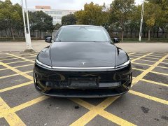 Tesla Model Y Rear-Wheel Drive - ფოტო 1