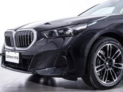 BMW 5 Series Facelift 530Li Premier M Sport Package - ფოტო 3