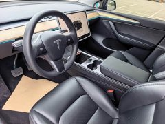 Tesla Model Y Rear-Wheel Drive - ფოტო 12