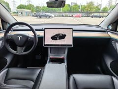 Tesla Model Y Rear-Wheel Drive - ფოტო 9