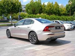 Volvo S60 B4 Smart Luxury Edition - ფოტო 16