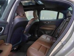 Volvo S60 B4 Smart Luxury Edition - ფოტო 5