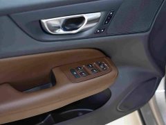 Volvo S60 B4 Smart Luxury Edition - ფოტო 9