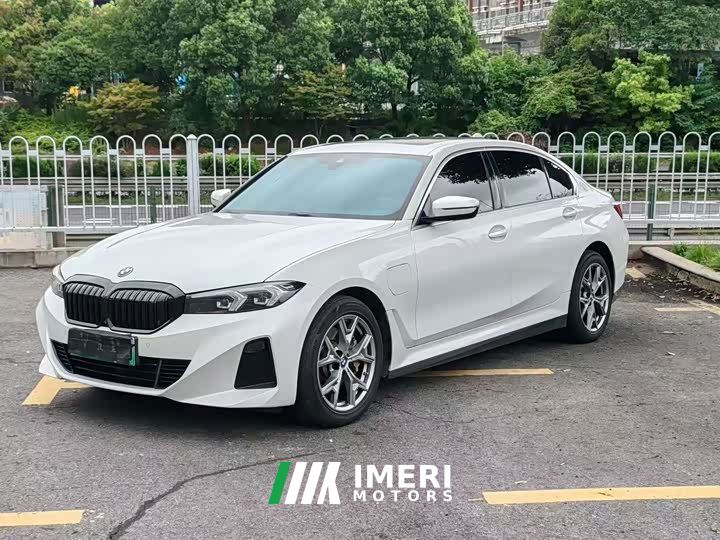 BMW i3 eDrive 35 L