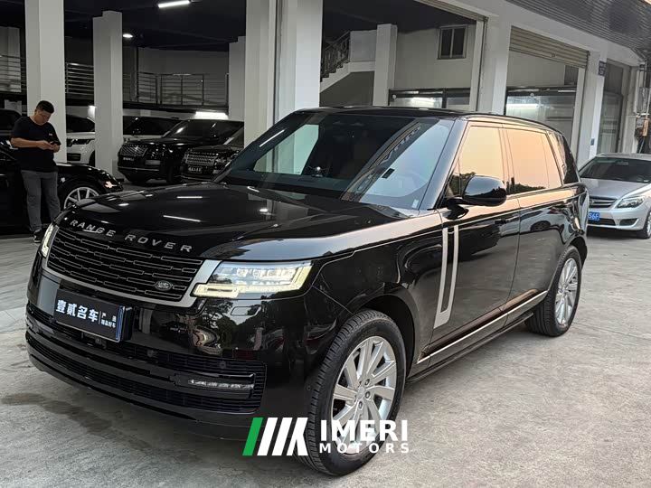 Land Rover Range Rover 3.0 L6 400PS Extended Wheelbase 7-Seater