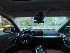 BMW iX1 xDrive30L M Sport Package - ფოტო 12