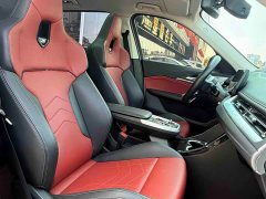 BMW iX1 xDrive30L M Sport Package - ფოტო 13