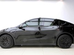 Tesla Model Y Standard Range RWD - ფოტო 7