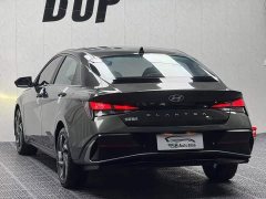 Hyundai Elantra 1.5L CVT GLX Elite - ფოტო 7