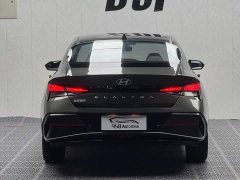 Hyundai Elantra 1.5L CVT GLX Elite - ფოტო 8