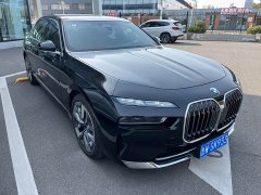 BMW 7 Series 2023 Facelift 740Li Luxury Edition Premium Package - ფოტო 3