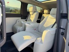 Li Auto Li Xiang MEGA 2024 Ultra - ფოტო 17