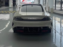Xiaomi SU7 2024 Rear-Wheel Drive Standard Founder Edition - ფოტო 4