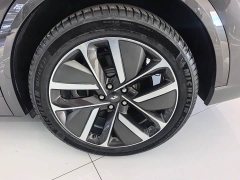 Li Auto L9 Ultra - ფოტო 20