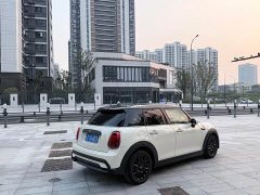 BMW MINI 2022 1.5T ONE 5-Door PLUS - ფოტო 4