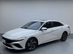 Hyundai Elantra 2023 1.5L CVT Luxury - ფოტო 1