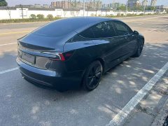 Tesla Model 3 Rear-Wheel Drive - ფოტო 4