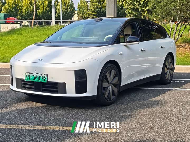 Li Auto i6 Four-Wheel Drive Standard Edition - ავტომობილი ჩინეთიდან