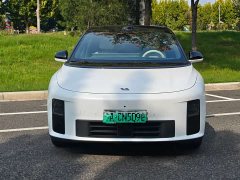 Li Auto i6 Four-Wheel Drive Standard Edition - ფოტო 3
