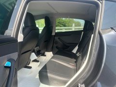 Tesla Model Y Rear-Wheel Drive - ფოტო 10