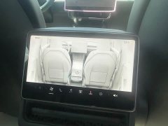 Tesla Model Y Rear-Wheel Drive - ფოტო 11