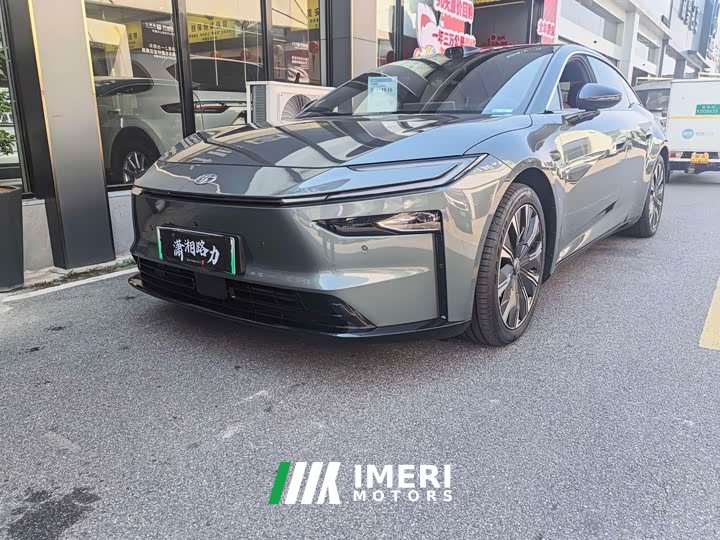 Toyota Platinum Wisdom 7 710 Ultra Lidar Edition - ავტომობილი ჩინეთიდან