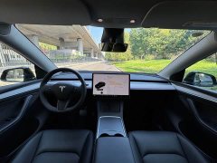 Tesla Model Y Rear-Wheel Drive - ფოტო 10