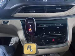 Buick GL8 2023 Facelift Land Executive Cabin Luxury - ფოტო 11