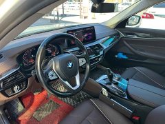BMW 5 Series 525Li Luxury Package - ფოტო 10