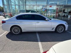BMW 5 Series 525Li Luxury Package - ფოტო 3