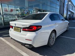 BMW 5 Series 525Li Luxury Package - ფოტო 4