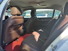 BMW 5 Series 525Li Luxury Package - ფოტო 6