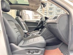 Volkswagen Tiguan L 2019 Facelift 280TSI Automatic FWD Panoramic Comfort Edition National VI - ფოტო 15