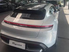Porsche Taycan 4 - ფოტო 4