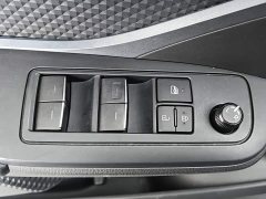 Toyota Yize IZOA 2.0L Yixiang Edition - ფოტო 9