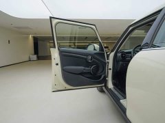 BMW MINI 2022 1.5T ONE 5-Door PLUS - ფოტო 14
