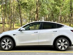 Tesla Model Y 2022 Facelift Rear-Wheel Drive - ფოტო 3
