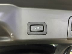 Land Rover Range Rover Evoque 2022 Facelift Evoque L 249PS R-Dynamic Luxury - ფოტო 17