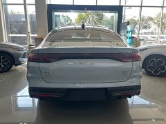 BYD Qin L DM-i Smart Drive Edition 120KM Superior - ფოტო 9