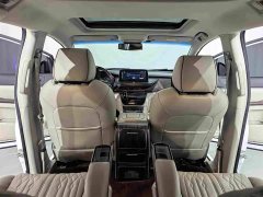 Buick GL8 Land Business Class Comfort Edition - ფოტო 17