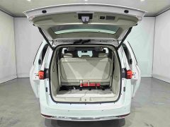 Buick GL8 Land Business Class Comfort Edition - ფოტო 19