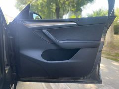 Tesla Model Y Rear-Wheel Drive - ფოტო 14