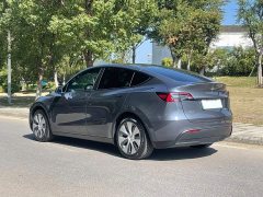 Tesla Model Y Rear-Wheel Drive - ფოტო 6