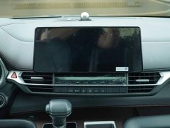 Toyota Gravia 2.5L Hybrid Luxury Edition - ფოტო 18