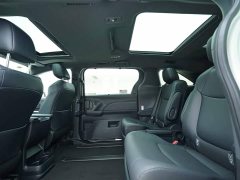 Toyota Gravia 2.5L Hybrid Luxury Edition - ფოტო 20