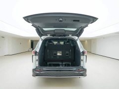 Toyota Gravia 2.5L Hybrid Luxury Edition - ფოტო 6