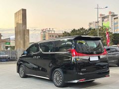 Lexus LM 2020 300h 7-Seater Elegant Edition - ფოტო 4
