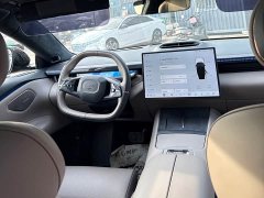 Lynk & Co Z10 95kWh 702km AWD Intelligent Driving Ultra - ფოტო 9