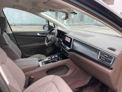 Volkswagen Viloran 380TSI Prestige - ფოტო 10